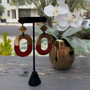 Red and brown buffalo horn lacquer earrings